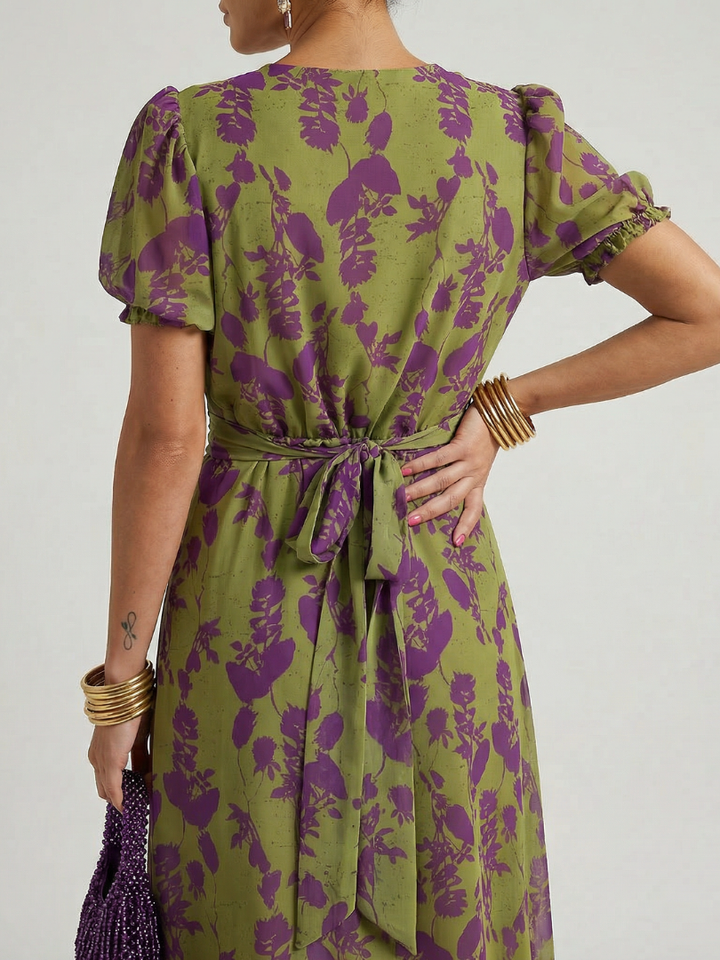 Virel | Afslappet Floral Midi Kjole