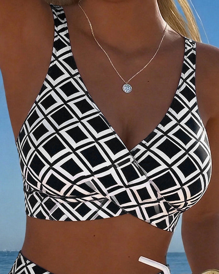 Martina | Checkered bikini with wire-free bra and high-waisted panties