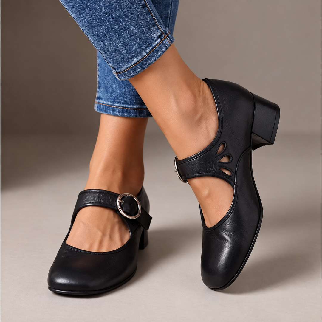 Giuseppina | Strapped Court Shoes