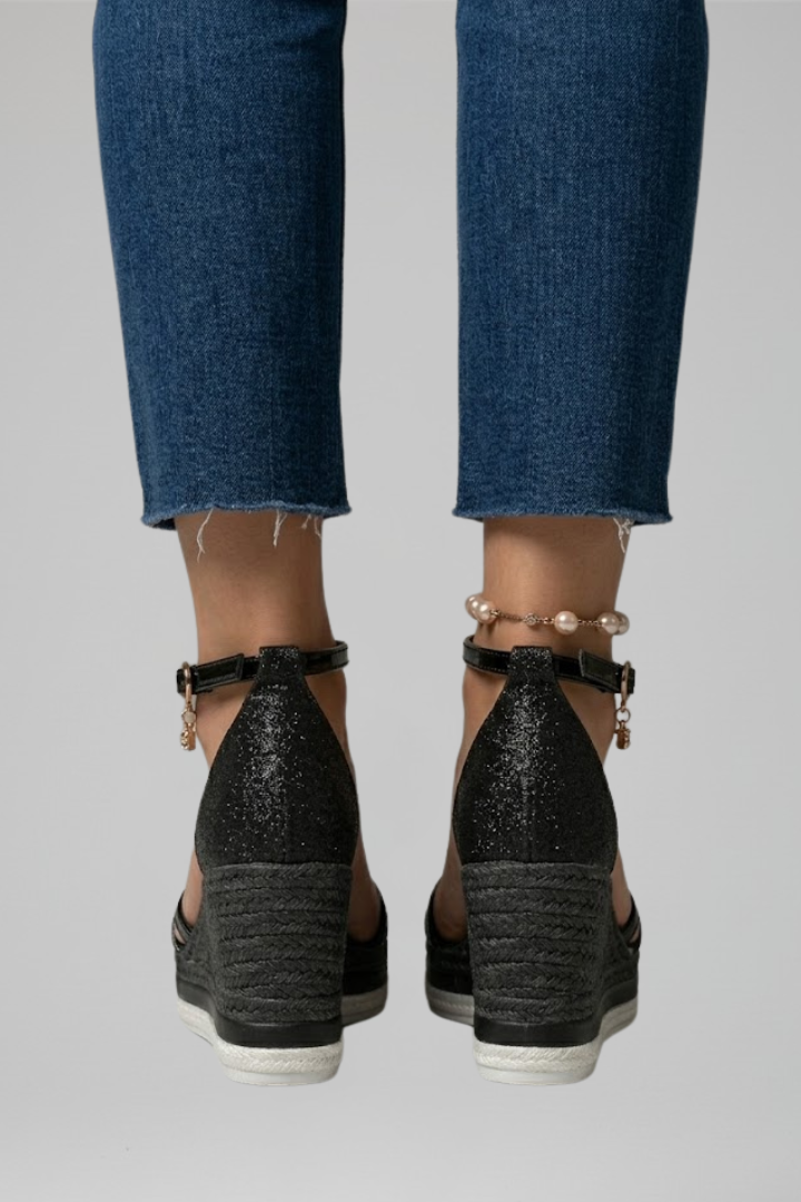 Women's Cushioned Sandals with Slip-On Design